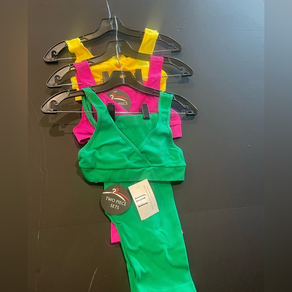 Women’s two piece short set - Picture 7 of 7